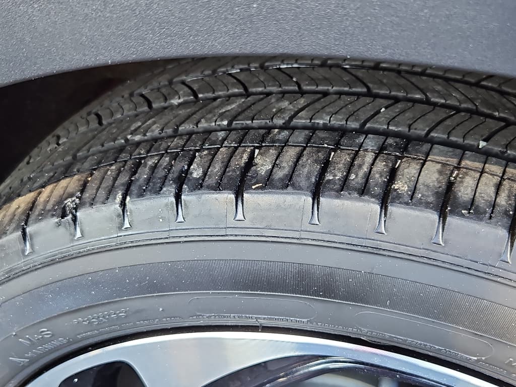 2022 Chevrolet Bolt EUV view 32