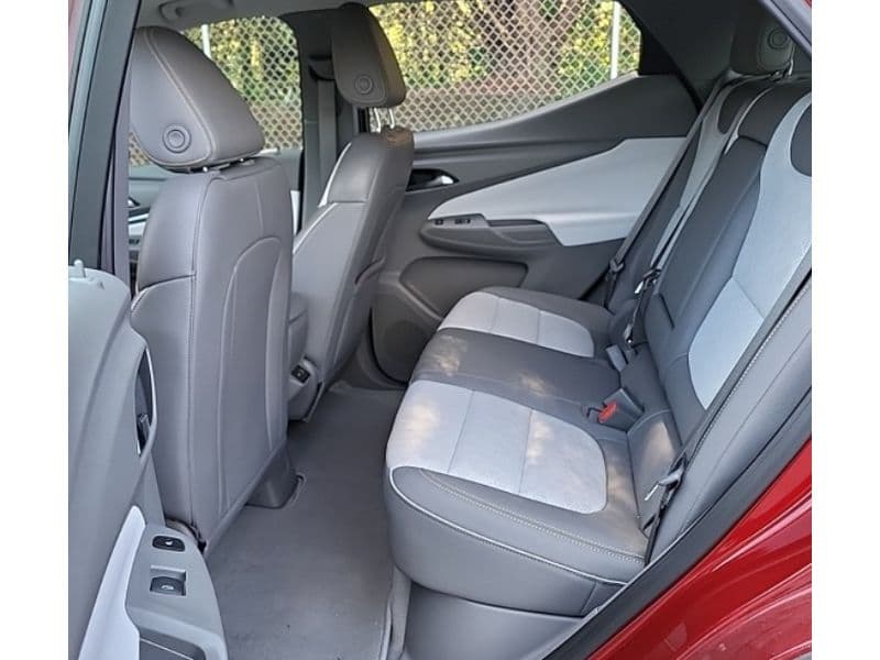 2022 Chevrolet Bolt EUV view 6