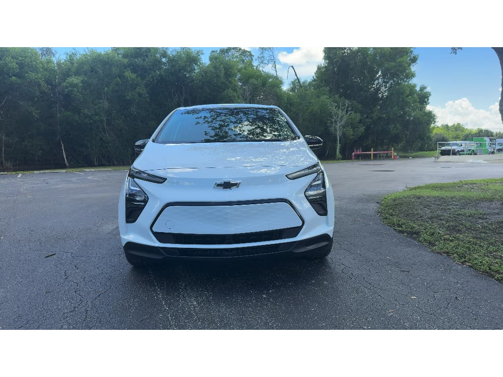 2023 Chevrolet Bolt EV view 2