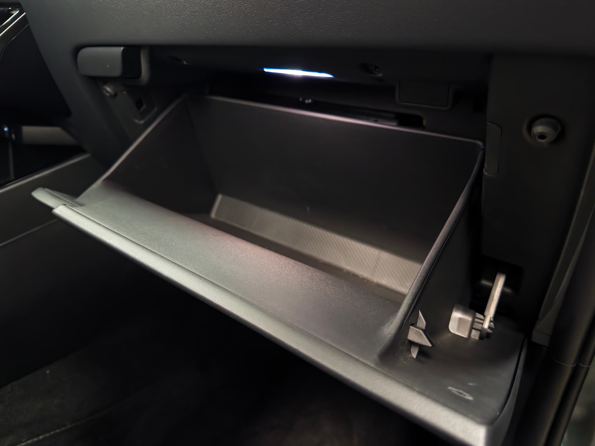 2023 Chevrolet Bolt EV view 18
