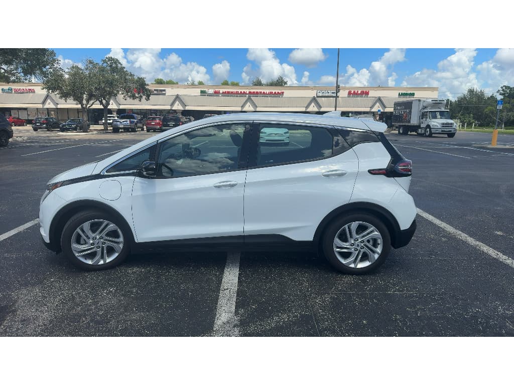 2023 Chevrolet Bolt EV view 5