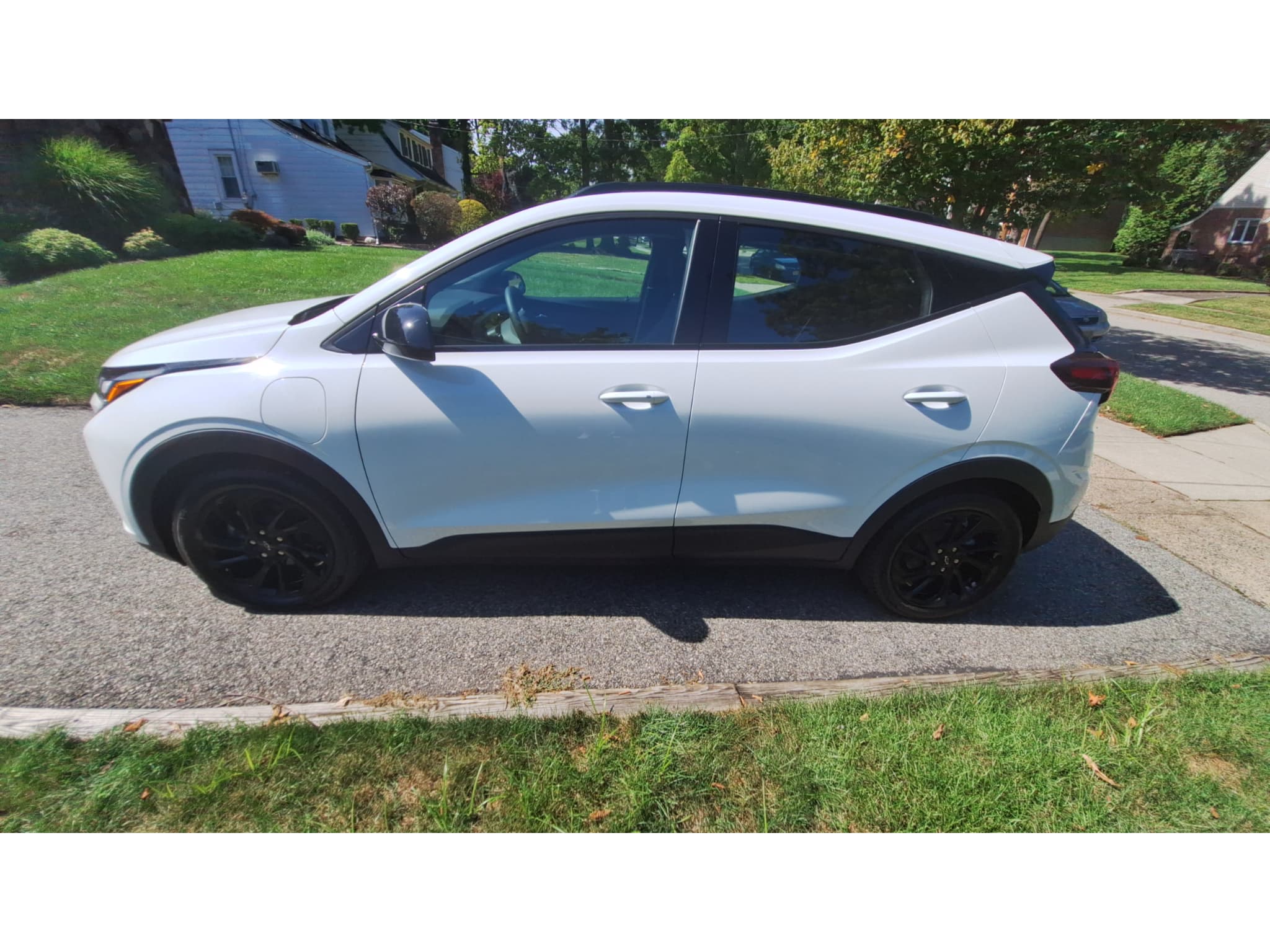 2027 Chevrolet Bolt view 2
