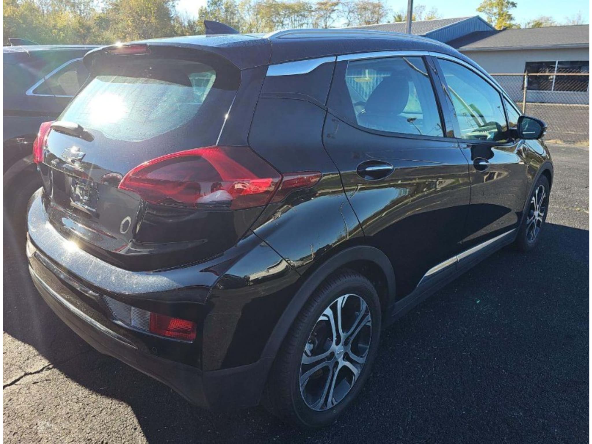 2021 Chevrolet Bolt EV view 3