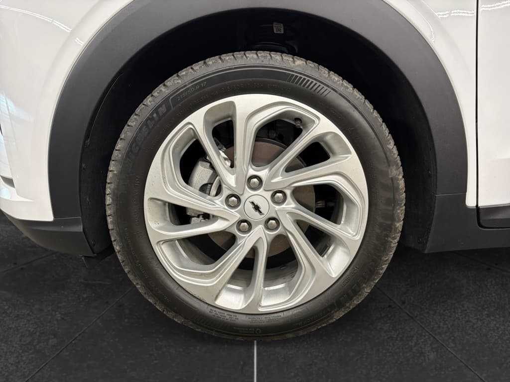 2027 Chevrolet Bolt view 32