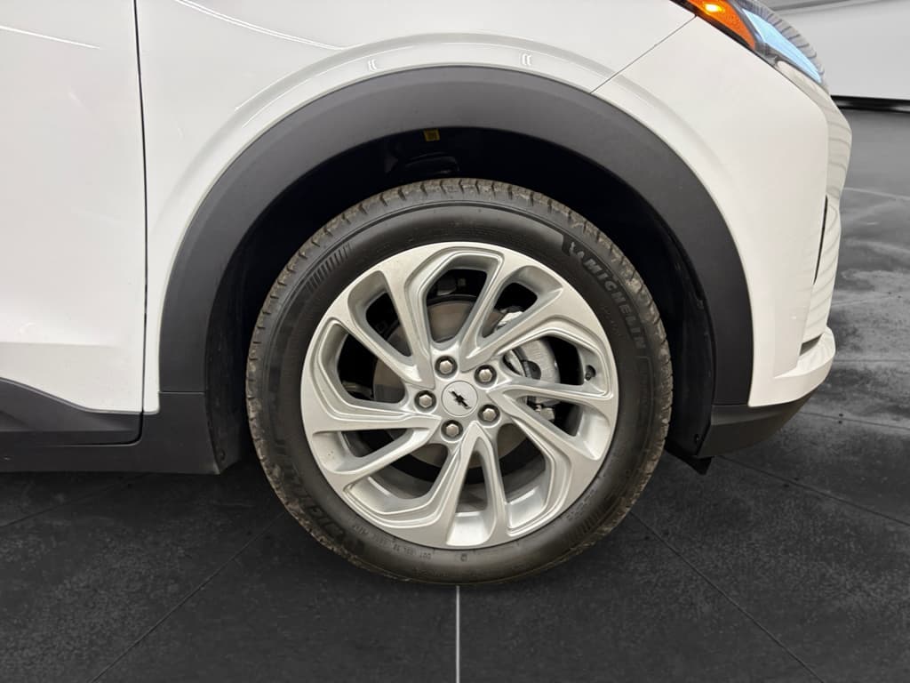 2027 Chevrolet Bolt view 34
