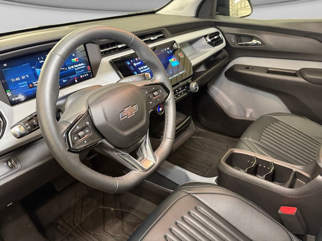 2027 Chevrolet Bolt view 18
