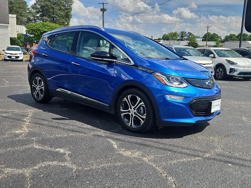 2021 Chevrolet Bolt EV view 4