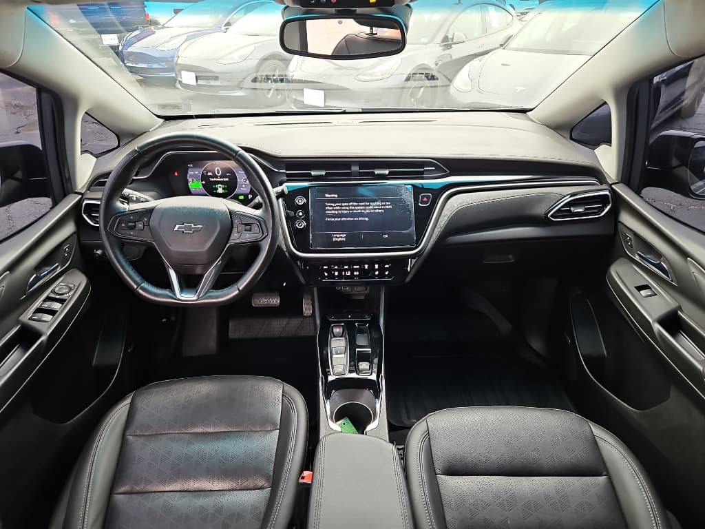 2022 Chevrolet Bolt EV view 15