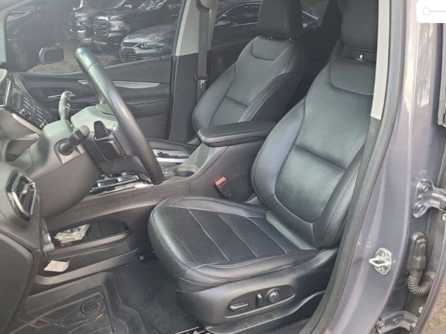 2022 Chevrolet Bolt EV view 5