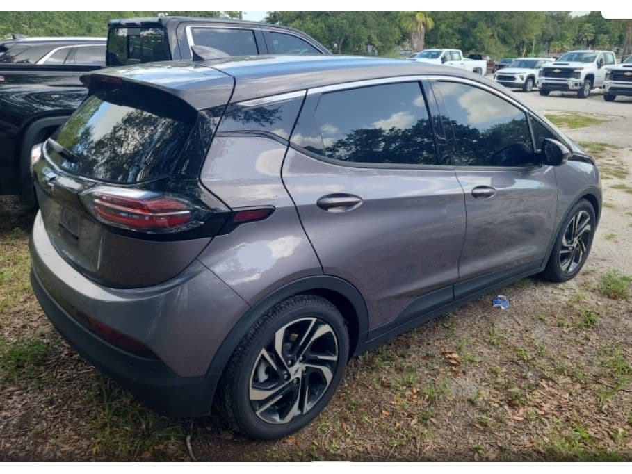 2022 Chevrolet Bolt EV view 3