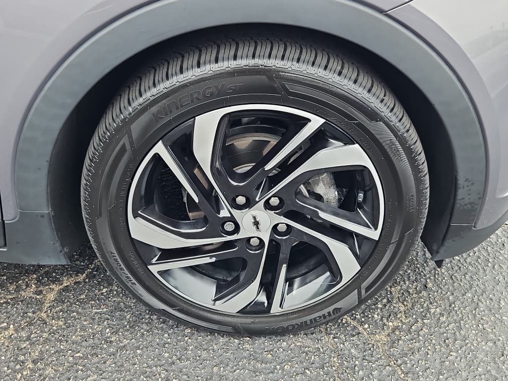 2022 Chevrolet Bolt EV view 29