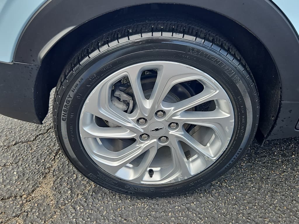 2022 Chevrolet Bolt EUV view 30