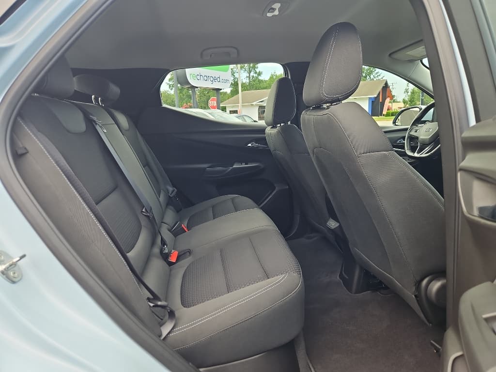 2022 Chevrolet Bolt EUV view 22