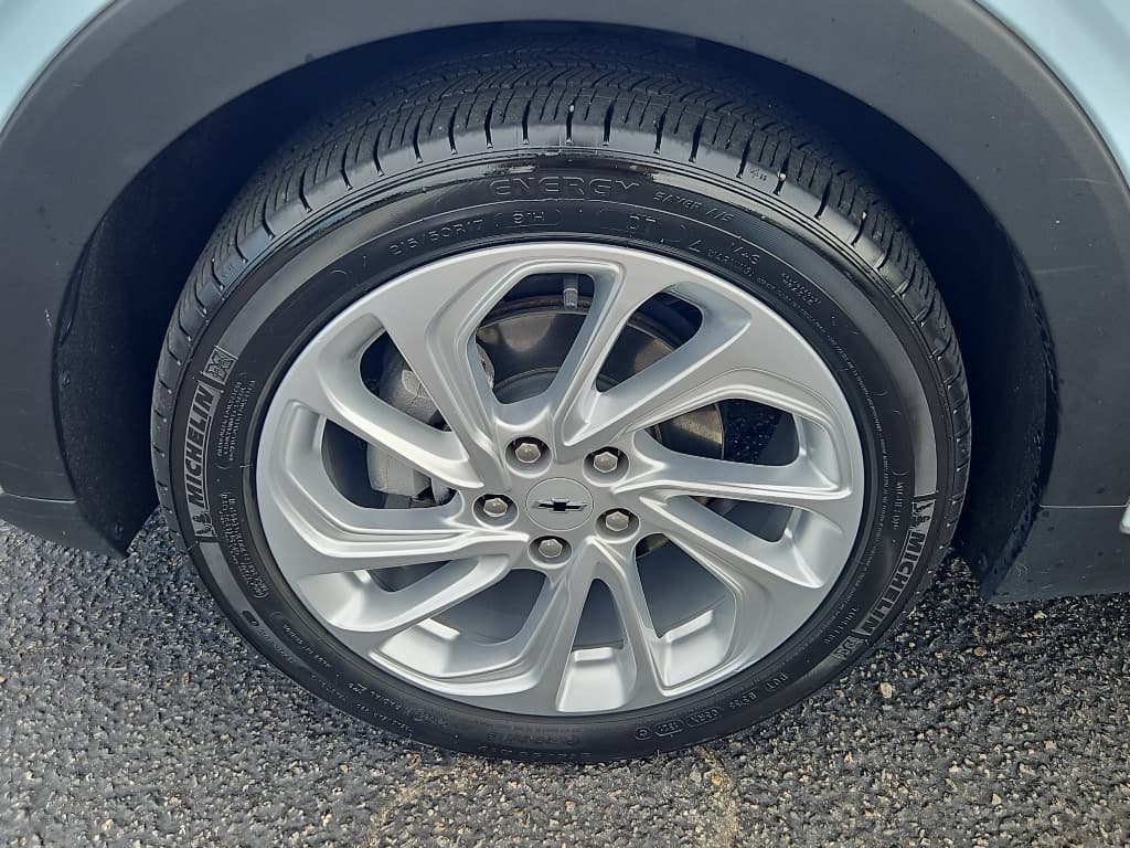 2022 Chevrolet Bolt EUV view 26