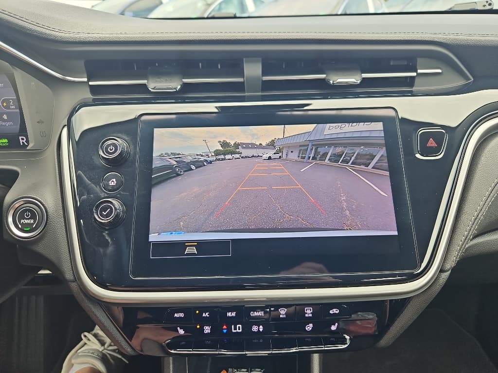 2022 Chevrolet Bolt EUV view 14