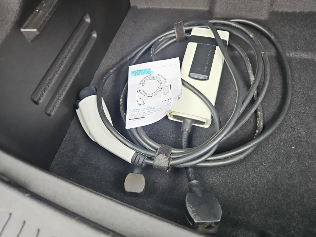 2022 Chevrolet Bolt EUV view 6
