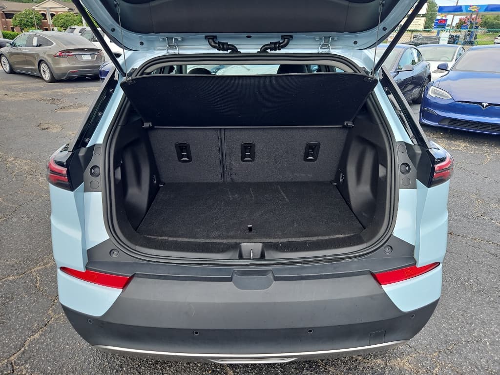 2022 Chevrolet Bolt EUV view 23