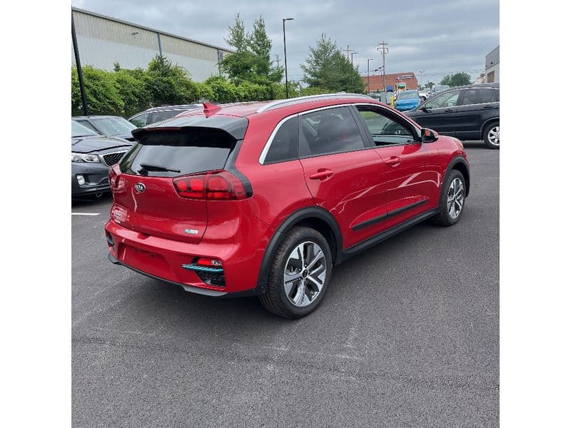 2021 Kia Niro EV view 3