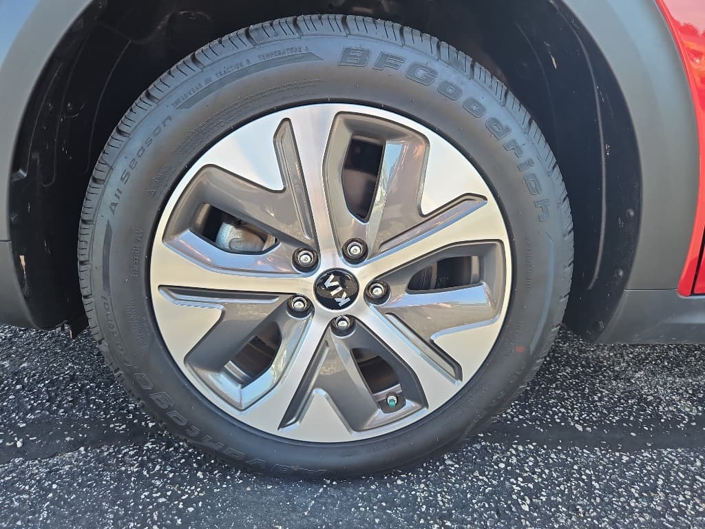 2021 Kia Niro EV view 25