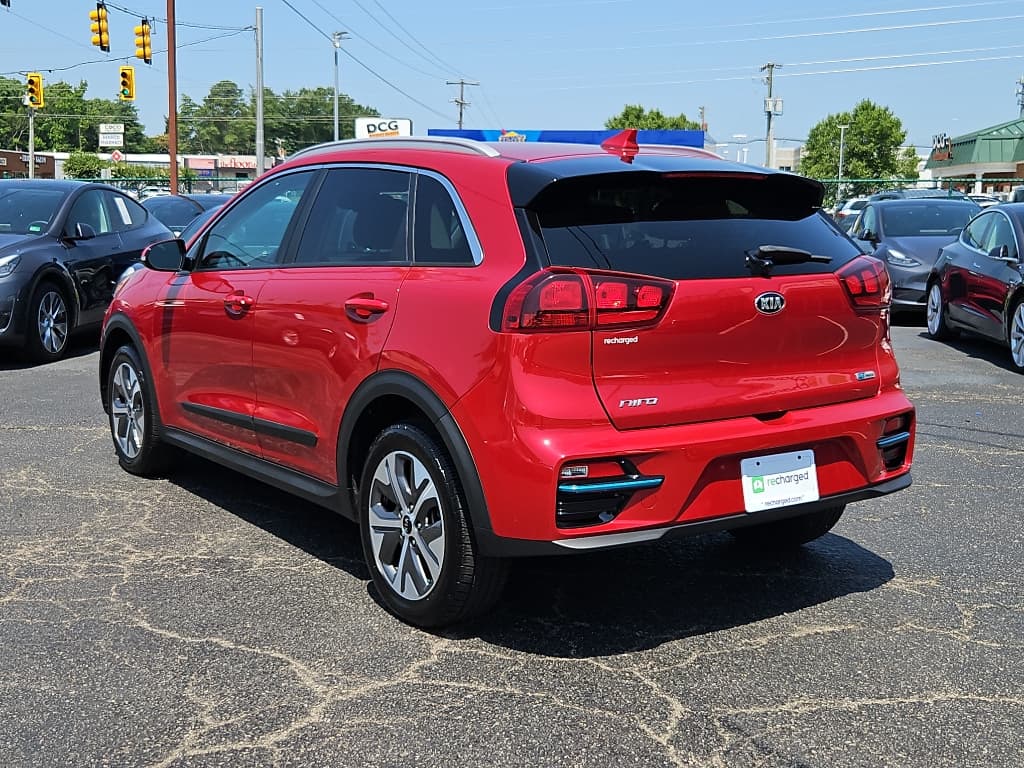 2021 Kia Niro EV view 2
