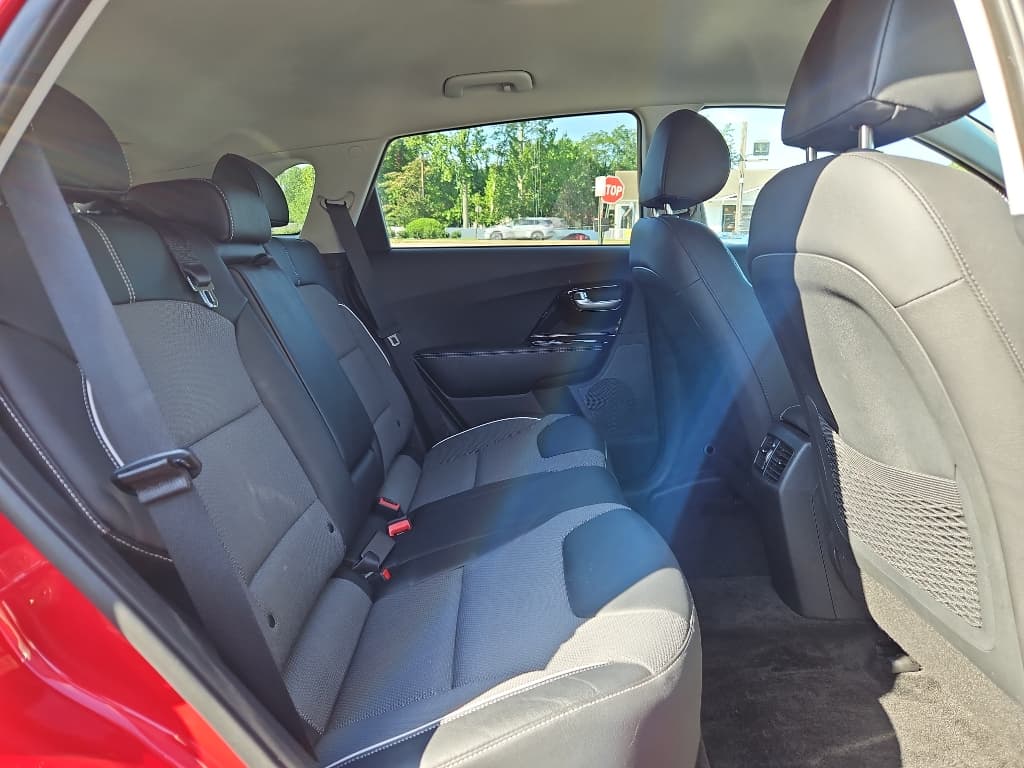 2021 Kia Niro EV view 21