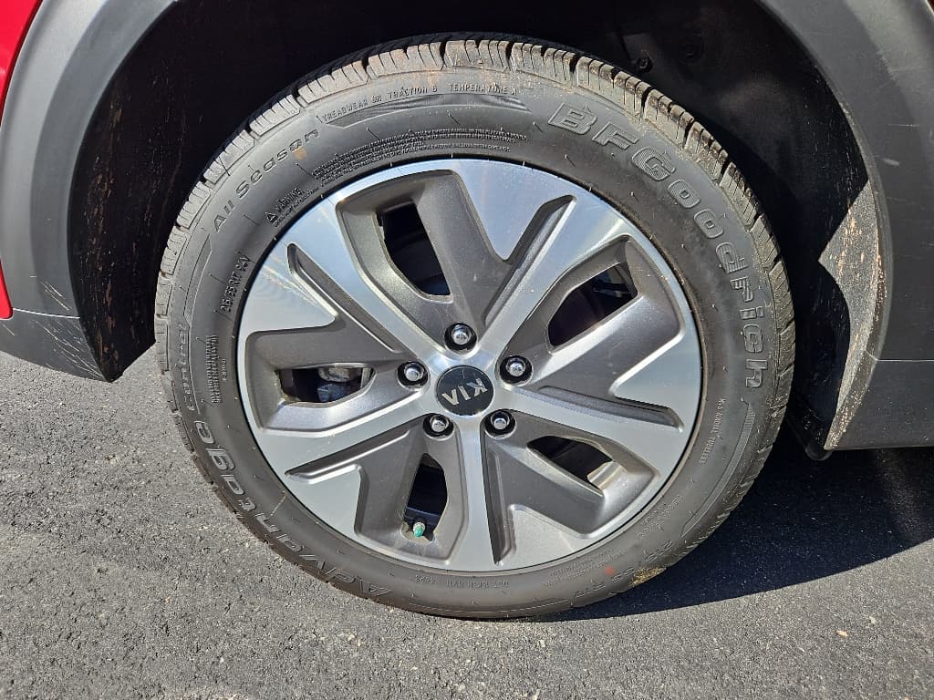 2021 Kia Niro EV view 29