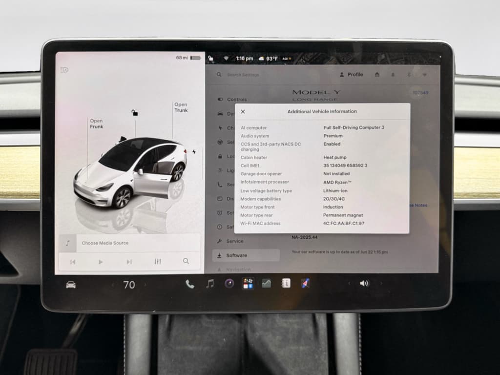 2023 Tesla Model Y view 12