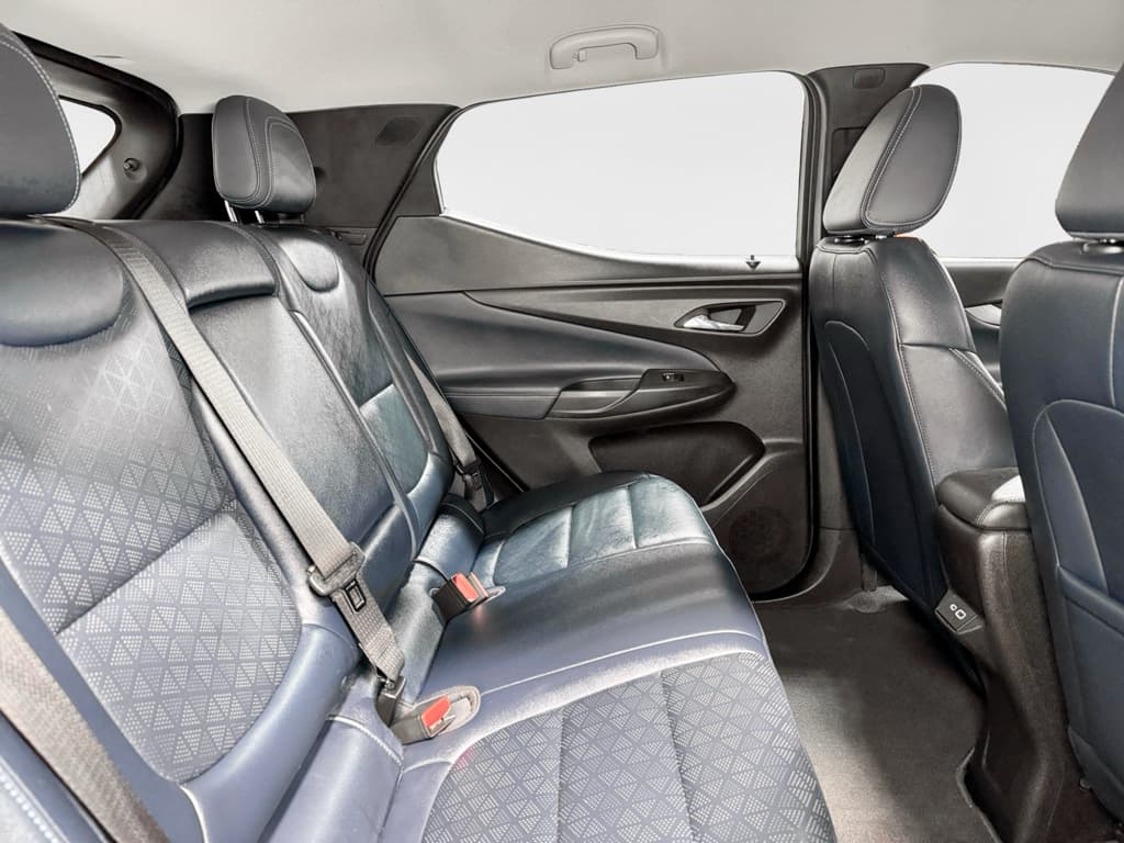 2022 Chevrolet Bolt EUV view 21