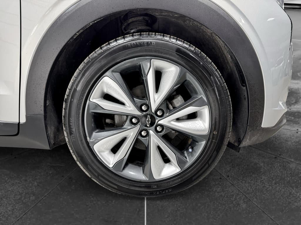 2022 Chevrolet Bolt EUV view 32