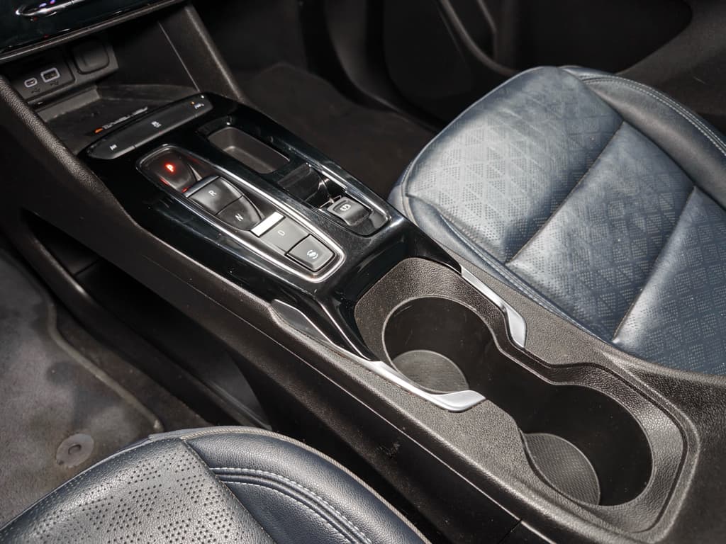 2022 Chevrolet Bolt EUV view 18
