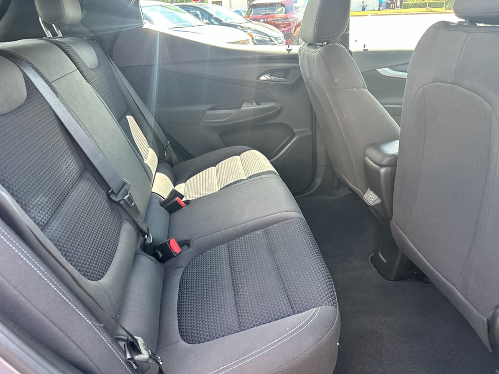 2023 Chevrolet Bolt EUV view 18