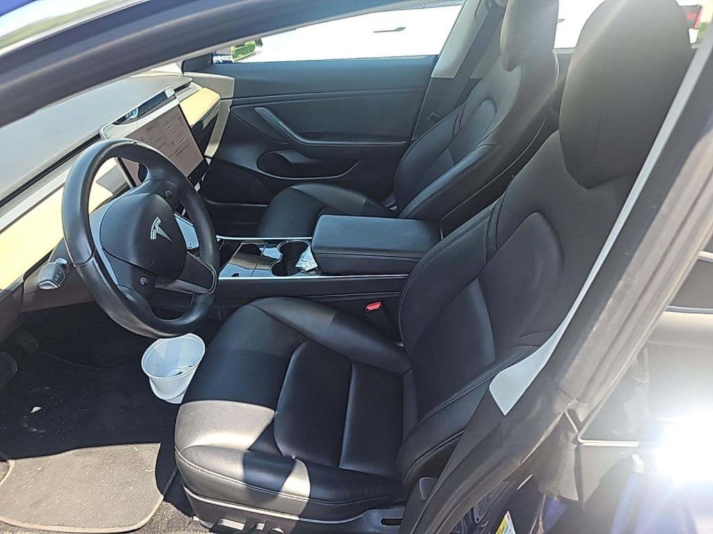2018 Tesla Model 3 view 5
