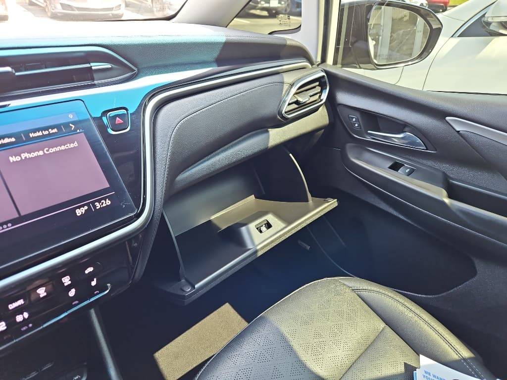 2022 Chevrolet Bolt EV view 15
