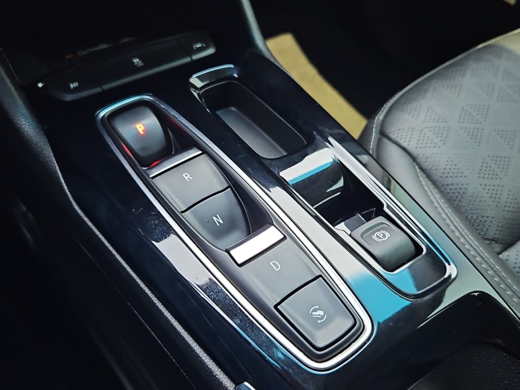 2022 Chevrolet Bolt EV view 14