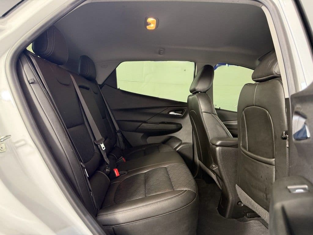 2022 Chevrolet Bolt EV view 8