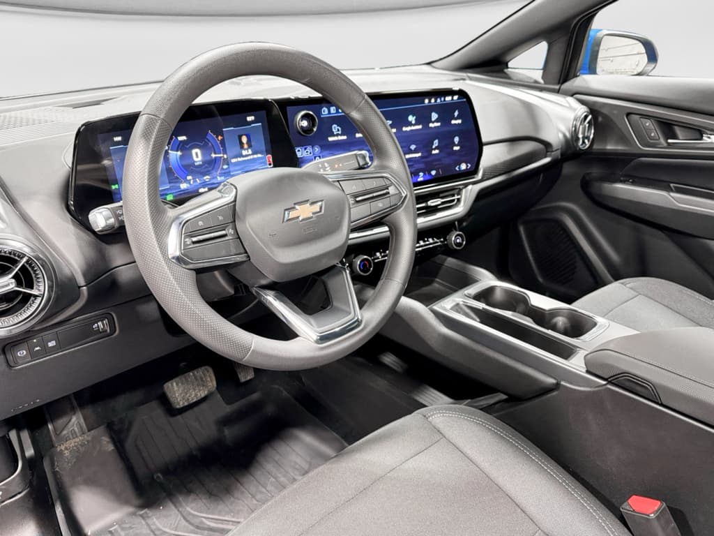 2026 Chevrolet Equinox EV view 19