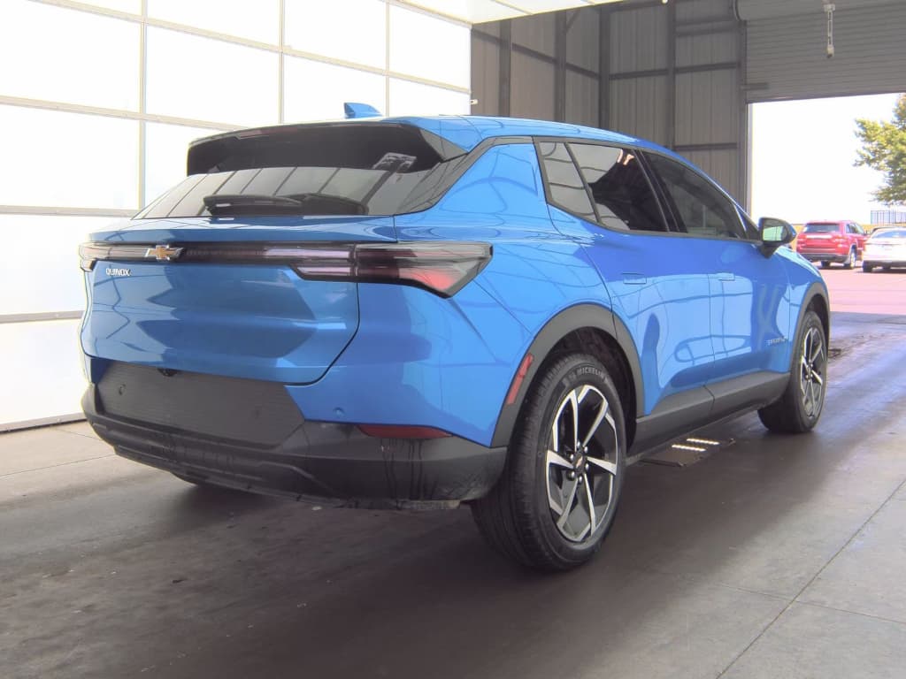 2026 Chevrolet Equinox EV view 3