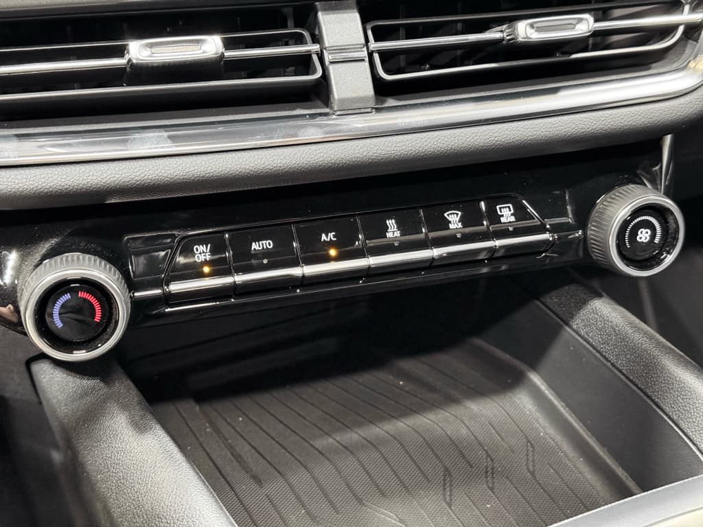 2026 Chevrolet Equinox EV view 16