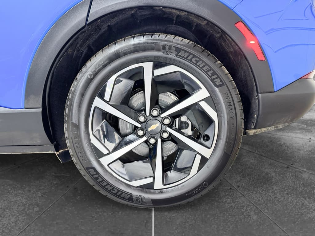 2026 Chevrolet Equinox EV view 32