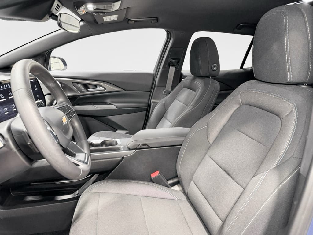 2026 Chevrolet Equinox EV view 18
