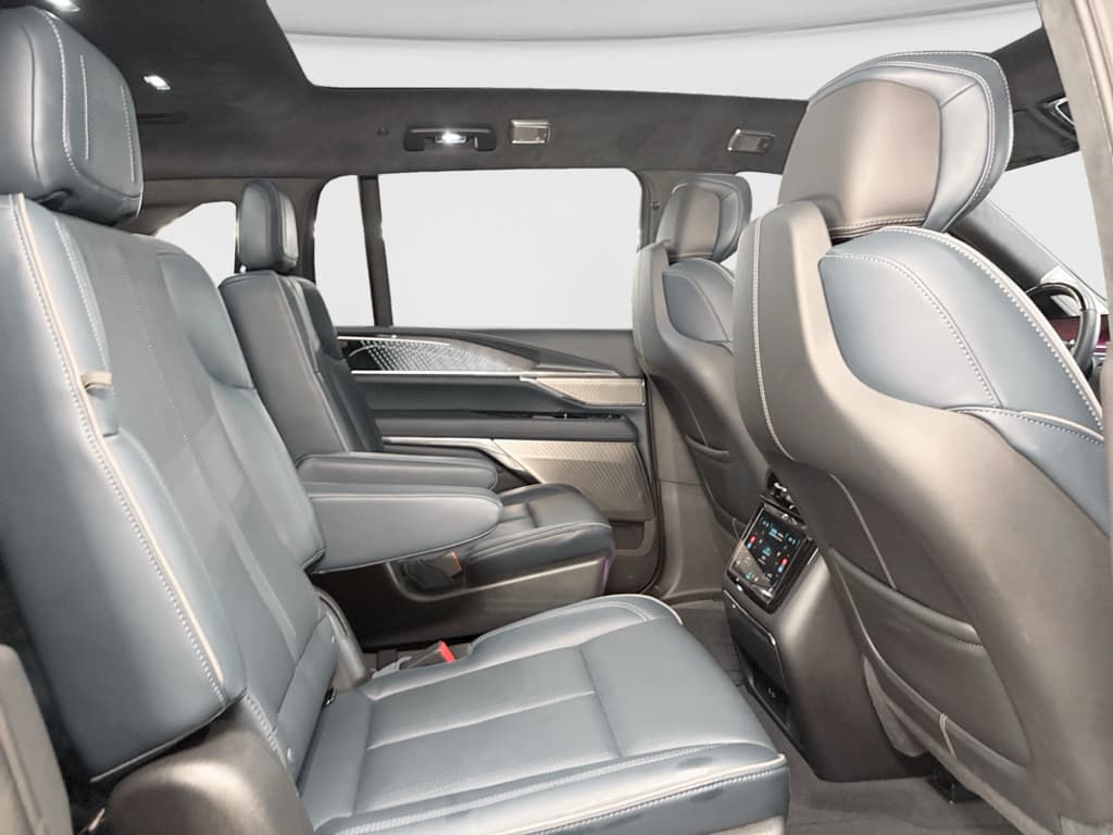 2025 Cadillac Escalade IQ view 22