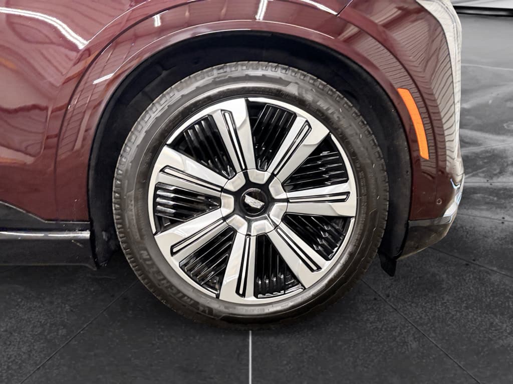 2025 Cadillac Escalade IQ view 35