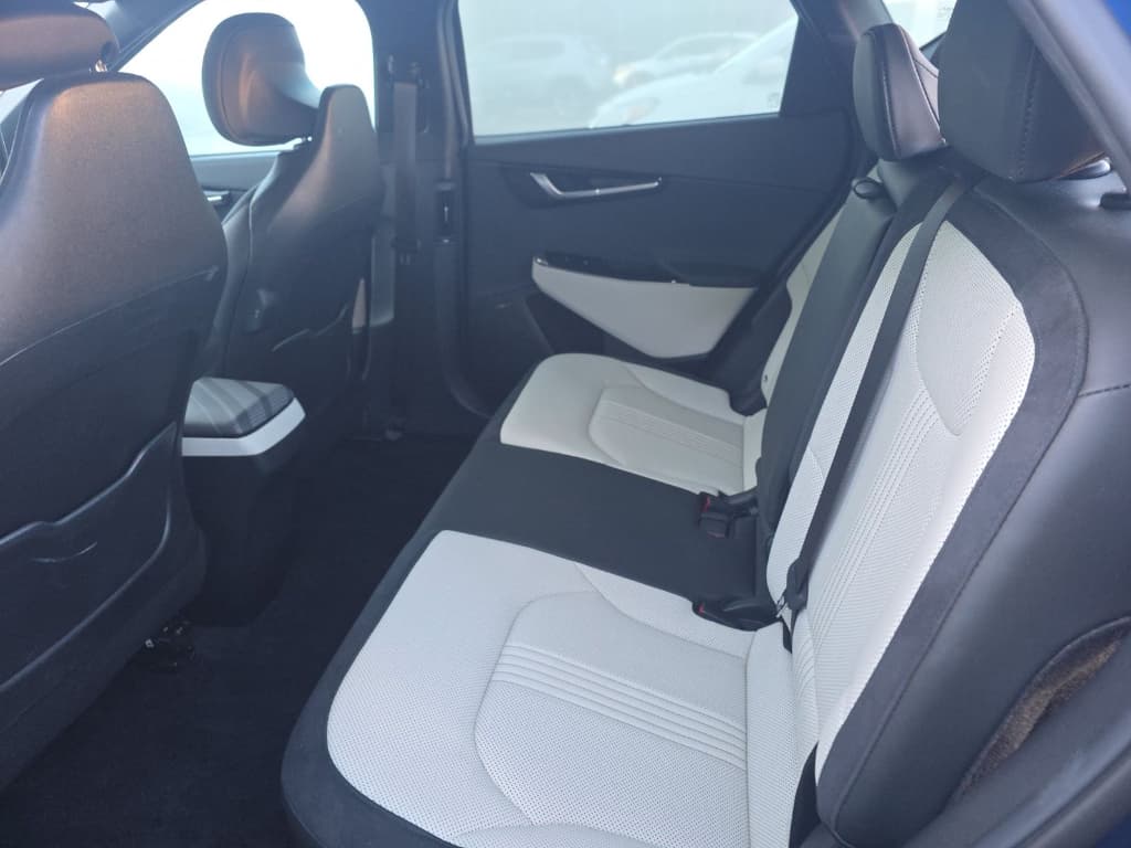 2023 Kia EV6 view 6