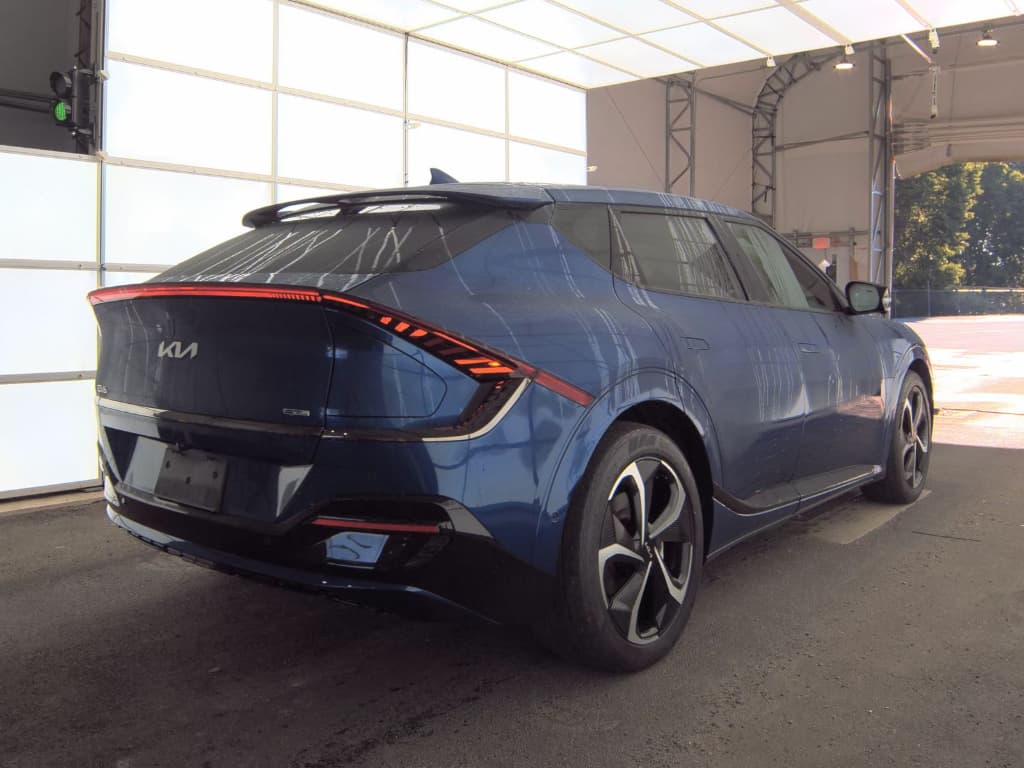 2023 Kia EV6 view 3