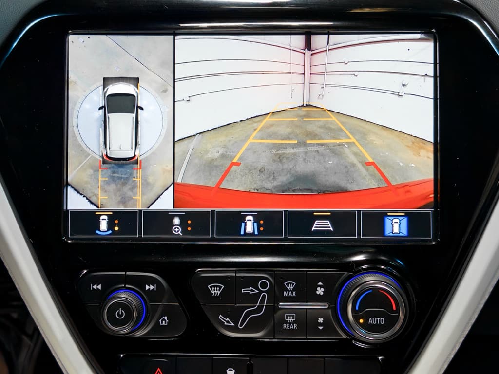2021 Chevrolet Bolt EV view 14