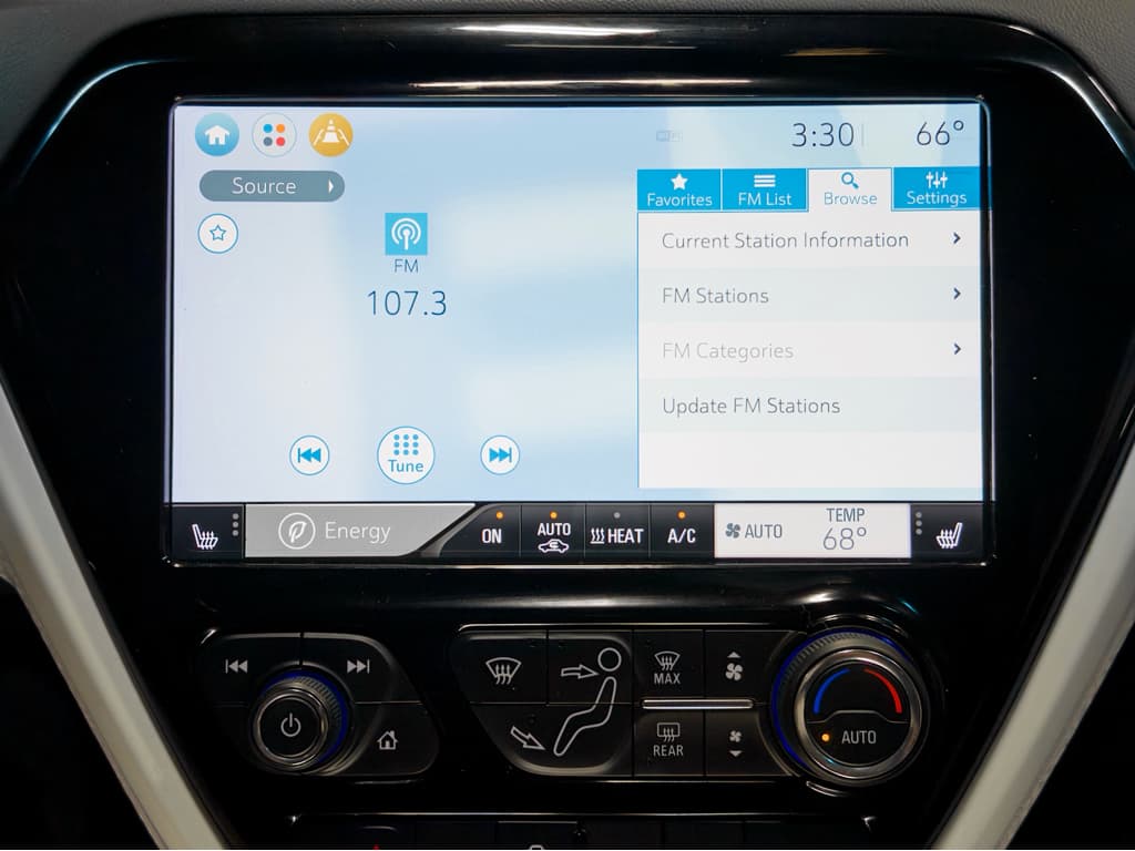 2021 Chevrolet Bolt EV view 13