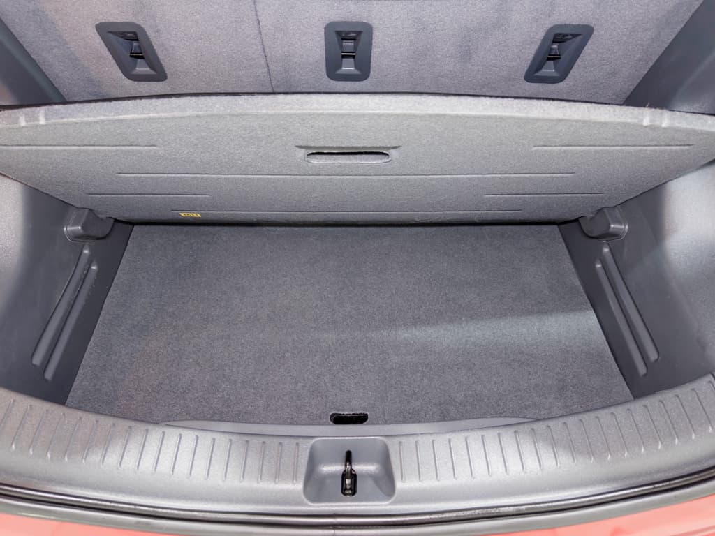 2021 Chevrolet Bolt EV view 25