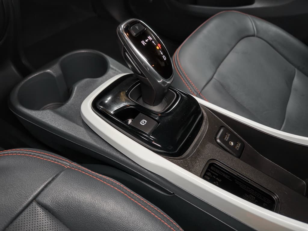 2021 Chevrolet Bolt EV view 18