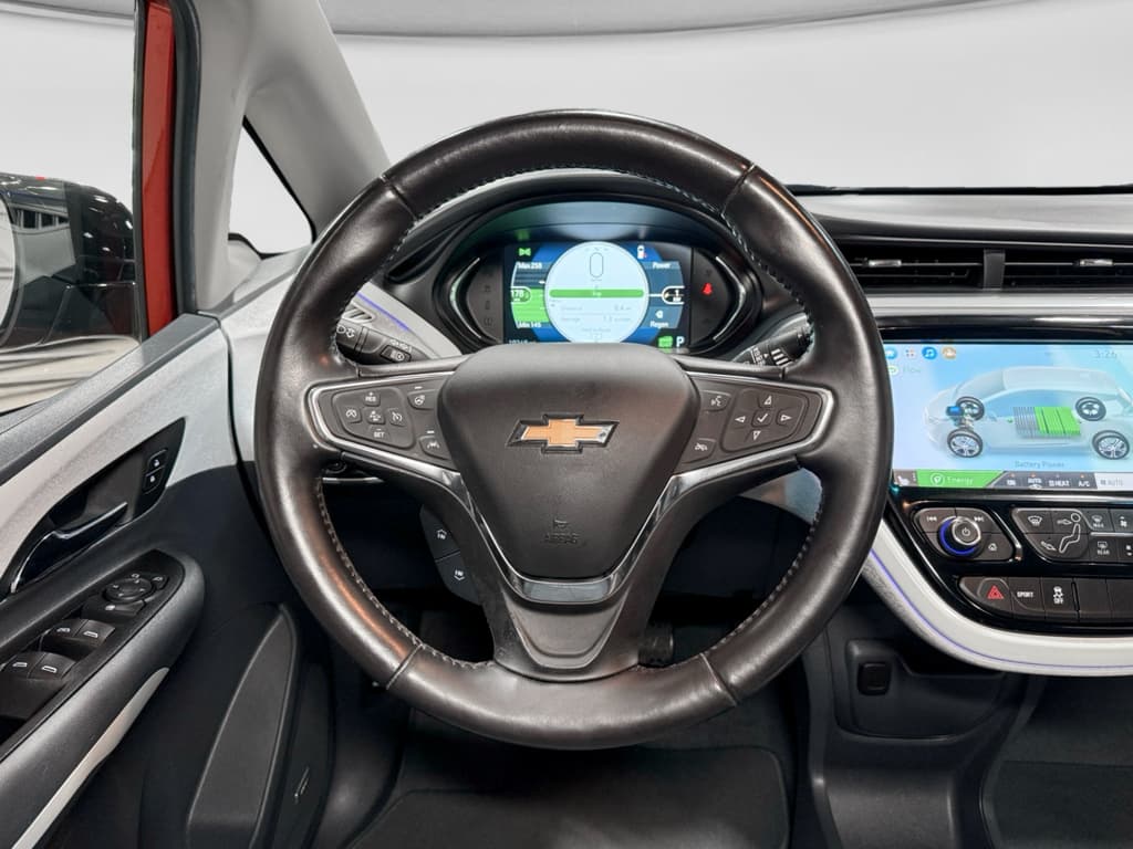 2021 Chevrolet Bolt EV view 8