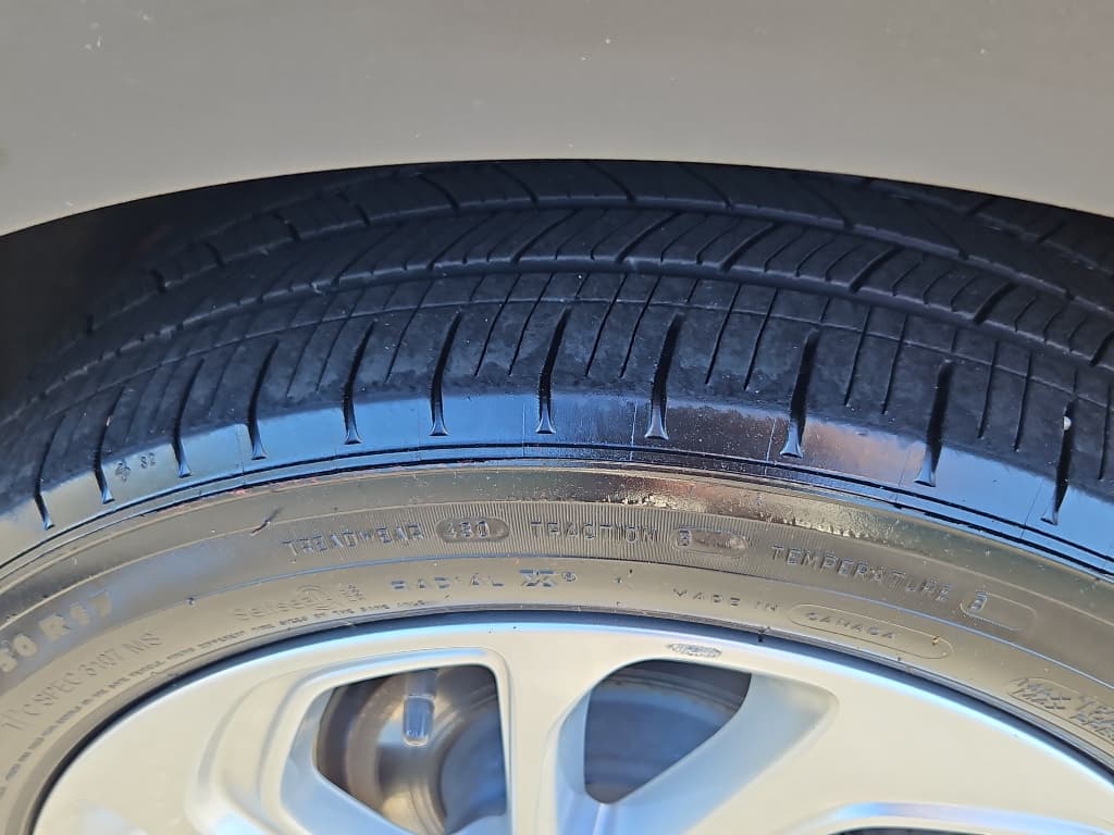 2023 Chevrolet Bolt EUV view 27